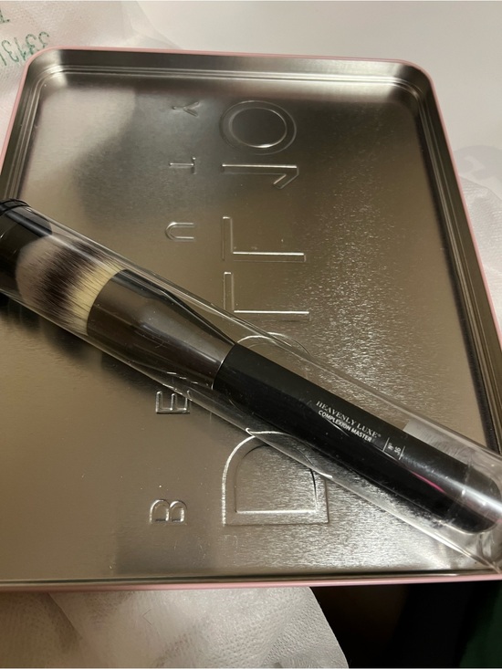 it cosmetics Other - IT Cosmetixs Luxe Foundation Brush